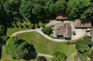  Maison à vendre 12 pièces 360 m²