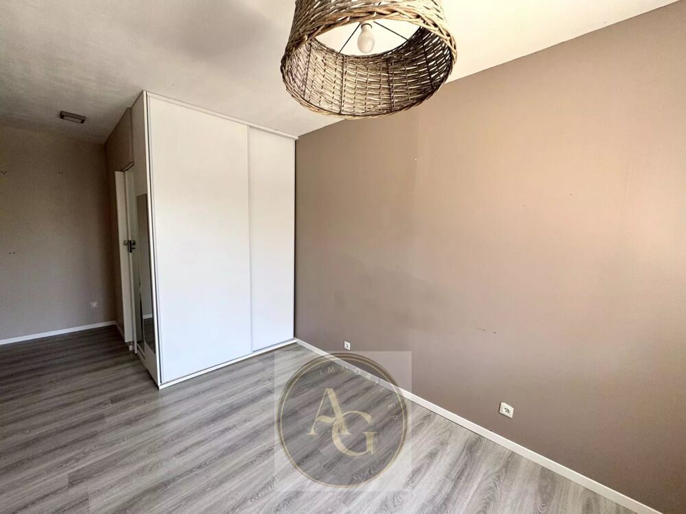 Vente Maison Maison T4 avec piscine et dépendance à Villeneuve la comptal Villeneuve-la-comptal
