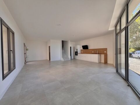   CACHET INDENIABLE Appartement - 4 pice(s) - 121 m