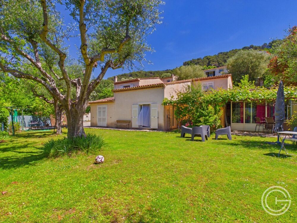 Maison 162m² à BLAUSASC avec Piscine et Jardin