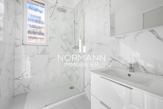 Vente Appartement MAIRIE DE PUTEAUX - DERNIER ETAGE - 2 PIECES - BALCON /TERRASSE Puteaux