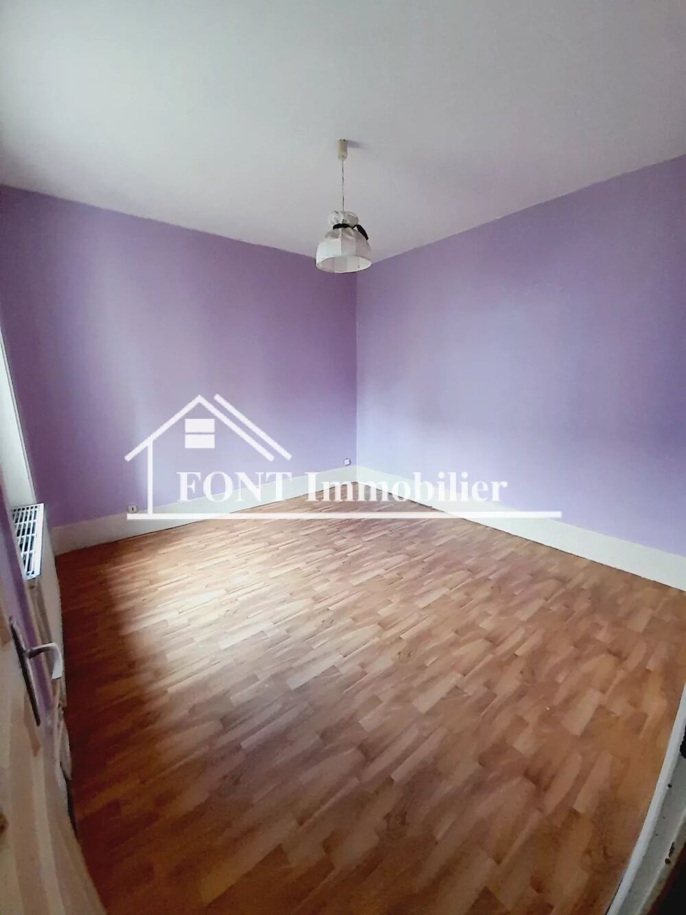 Vente Maison SAINT-CHAMOND, MAISON SUR  BEAU TERRAIN PLAT Saint-chamond