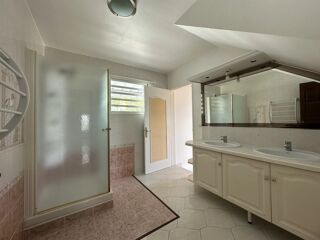  Maison � vendre 4 pi�ces 135 m�