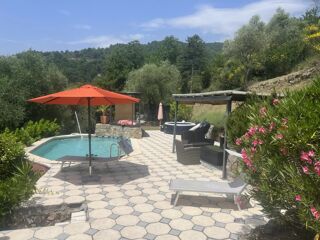  Maison � vendre 6 pi�ces 235 m�