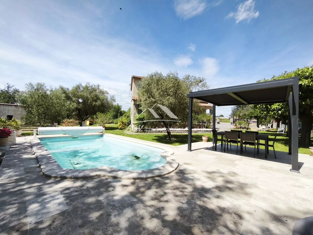 Proche Alès, maison 4 chambres + bureau, piscine