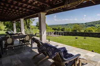  Villa � vendre 7 pi�ces 261 m�