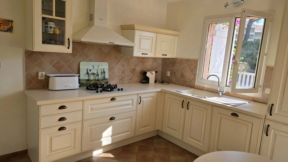 Vente Maison Charmante maison 4 pièces à Bormes-les-Mimosas Bormes-les-mimosas