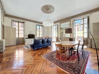  Appartement � vendre 6 pi�ces 216 m�