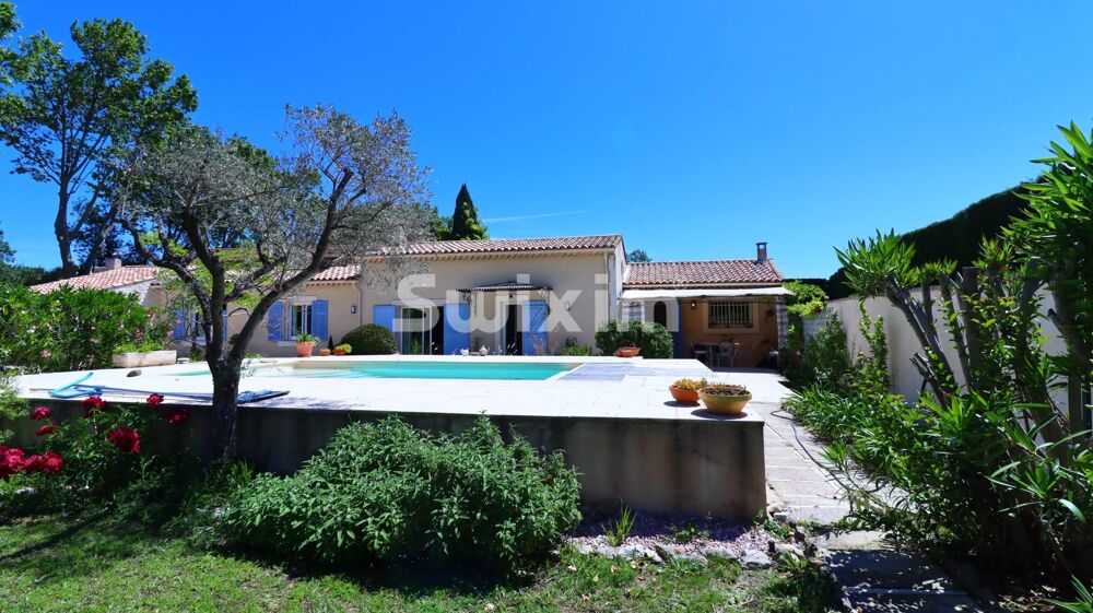 Maison Provençale de plein pied avec Piscine.
