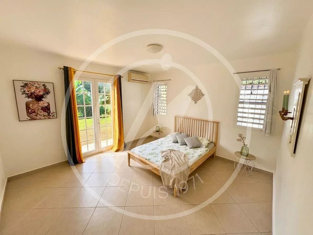 À LOUER : MAISON T4 MEUBLÉE À PETIT-BOURG (VERNOU)  1 800 euros