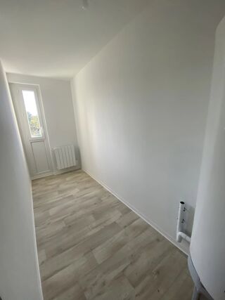  Appartement à louer 3 pièces 67 m²
