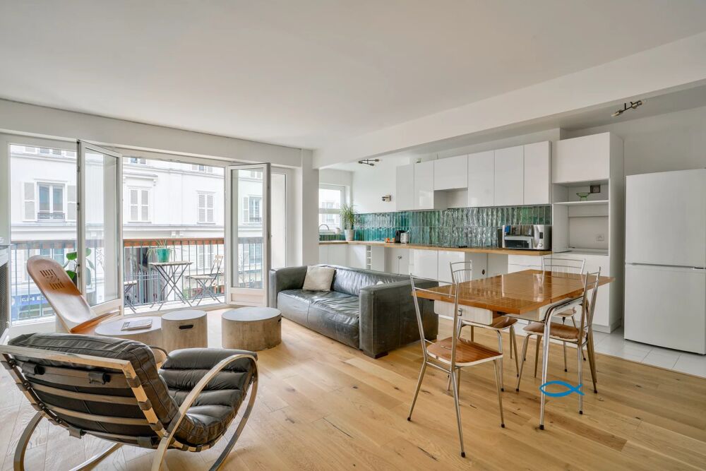 Vente Appartement Appartement avec balcon proche Ave Trudaine - 101m2 refait  neu Paris 9