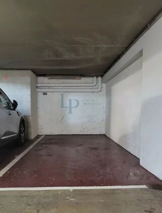  Parking / Garage à vendre 12 m²