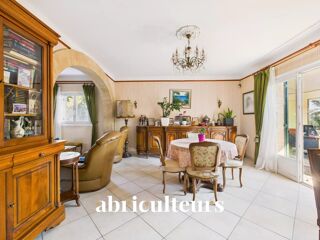  Maison � vendre 8 pi�ces 232 m�