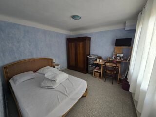  Immeuble � vendre 13 pi�ces 331 m�