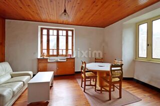  Maison � vendre 15 + pi�ces 1490 m�