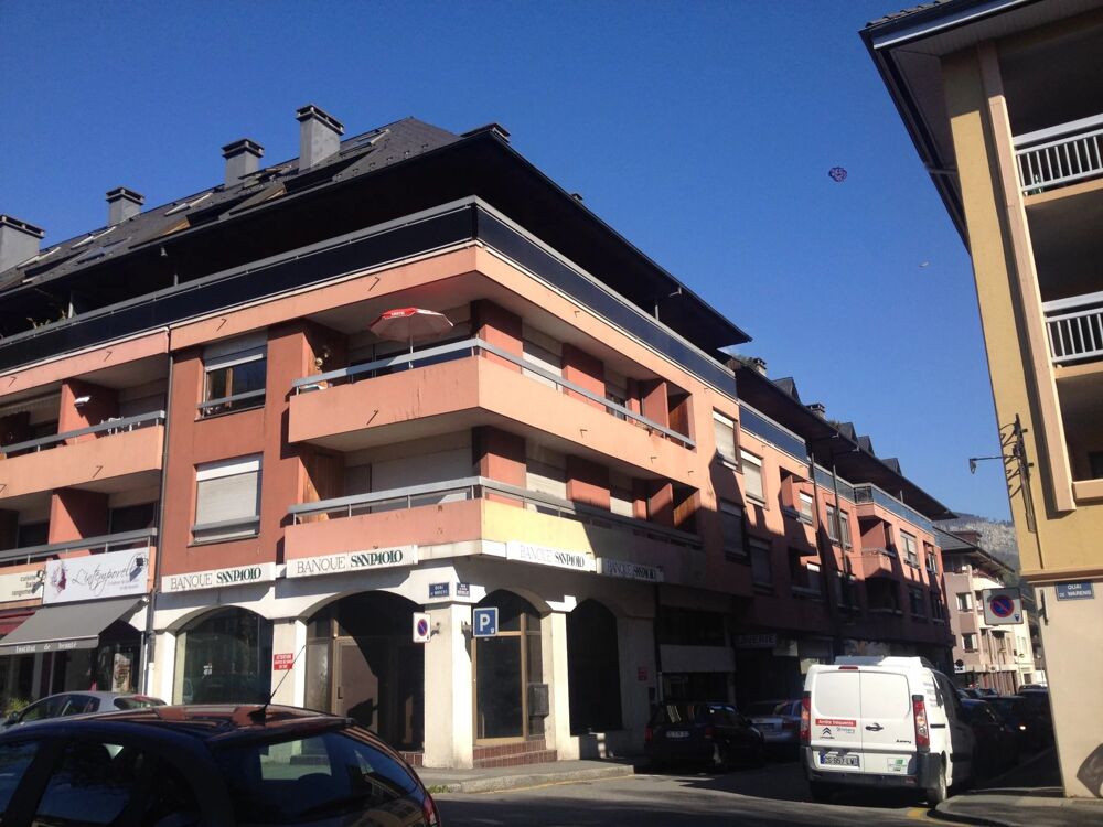 Location Parking/Garage Garages A Sallanches (Vouilloux Et Centre ville) Sallanches