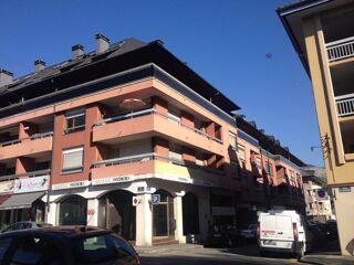 Location Parking/Garage Garages A Sallanches (Vouilloux Et Centre ville) Sallanches