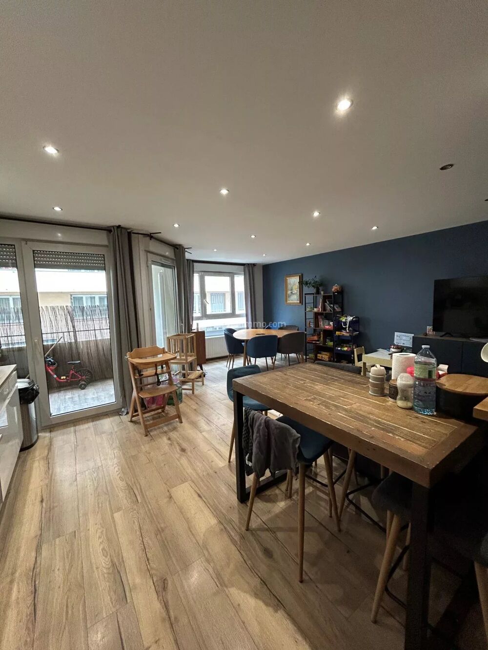 Location Appartement À louer – Très beau T4 meublé de 81 m² avec balcon et garage – V Villeurbanne