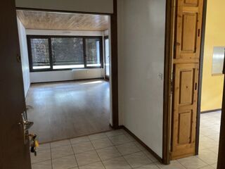  Appartement à louer 5 pièces 97 m²