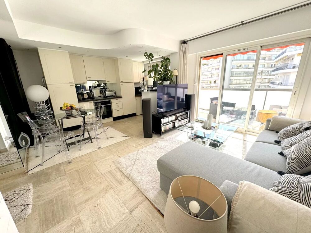 Vente Appartement CANNES VENTE 2 PIECES PROCHE RUE D'ANTIBES Cannes