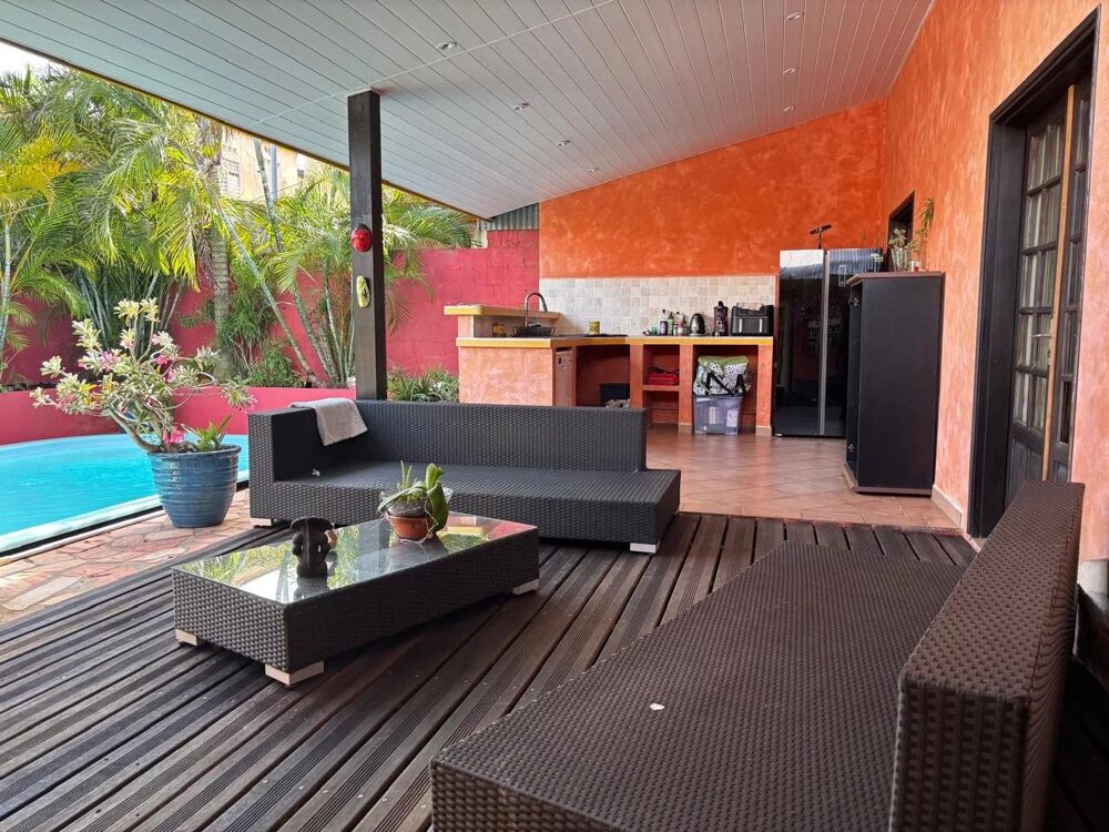 VOTRE MAISON T3 AVEC PISCINE PROCHE DE TOUTES LES COMMODITÉS