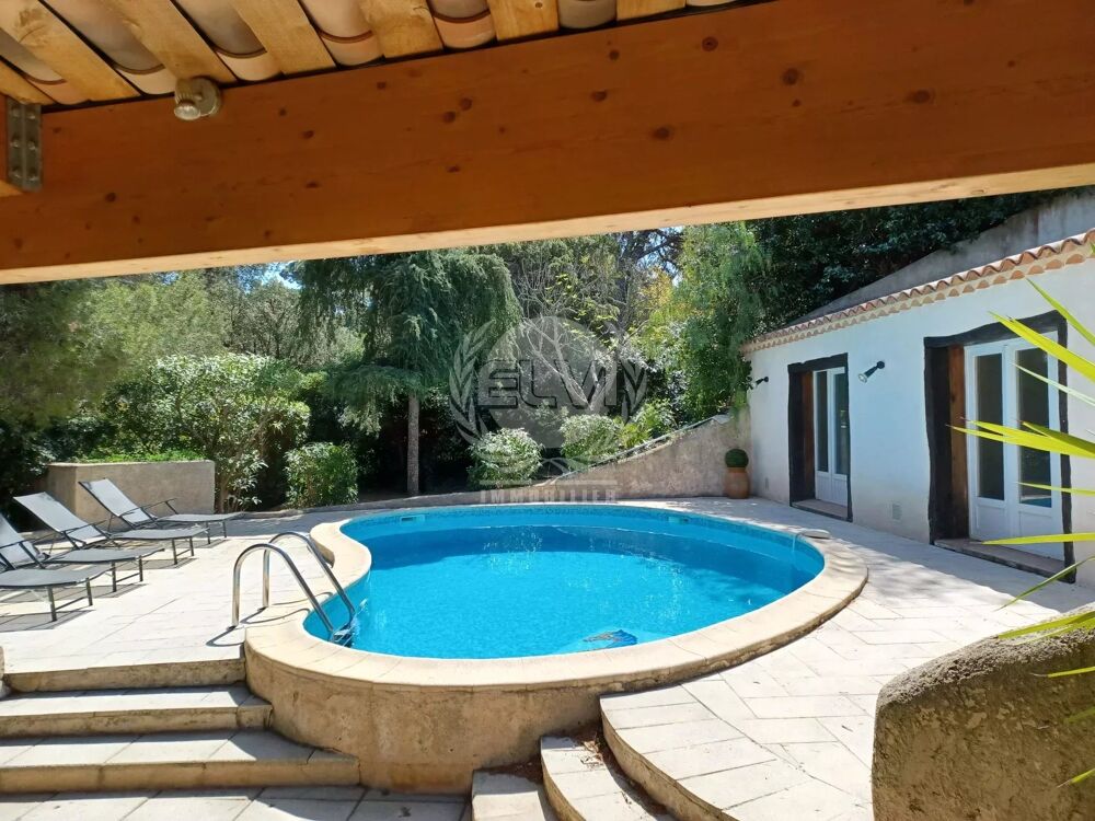   LOCATION SAISONNIERE - VILLA PISCINE 8 PERSONNES PROCHE PLAGE ET Provence-Alpes-C�te d'Azur, Sainte-Maxime (83120)