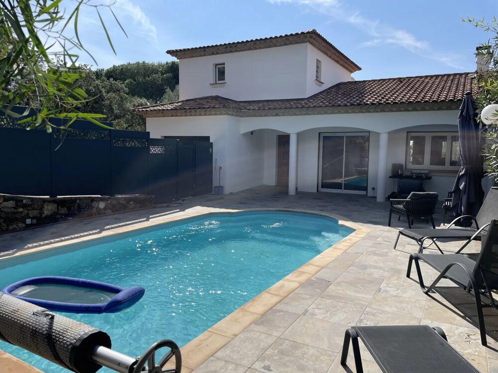 Villa à Cavalaire-sur-Mer avec Piscine et Confort Moderne