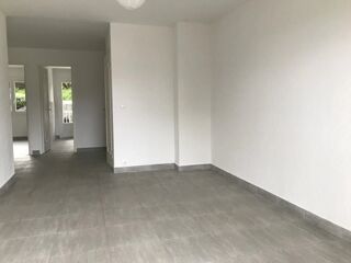  Appartement à louer 3 pièces 55 m²