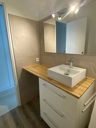  Appartement à louer 1 pièce 29 m²