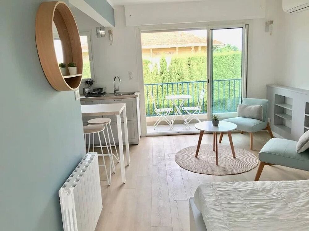 Location Appartement Studio de 23m² avec balcon de 4m2 Antibes