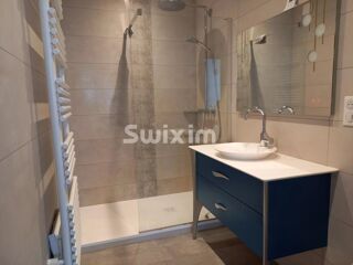  Appartement à louer 4 pièces 122 m²