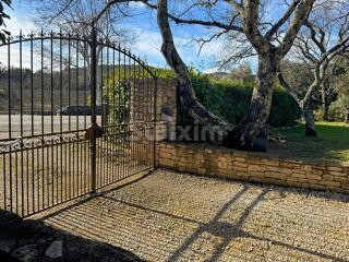  Maison  vendre 10 pices 205 m