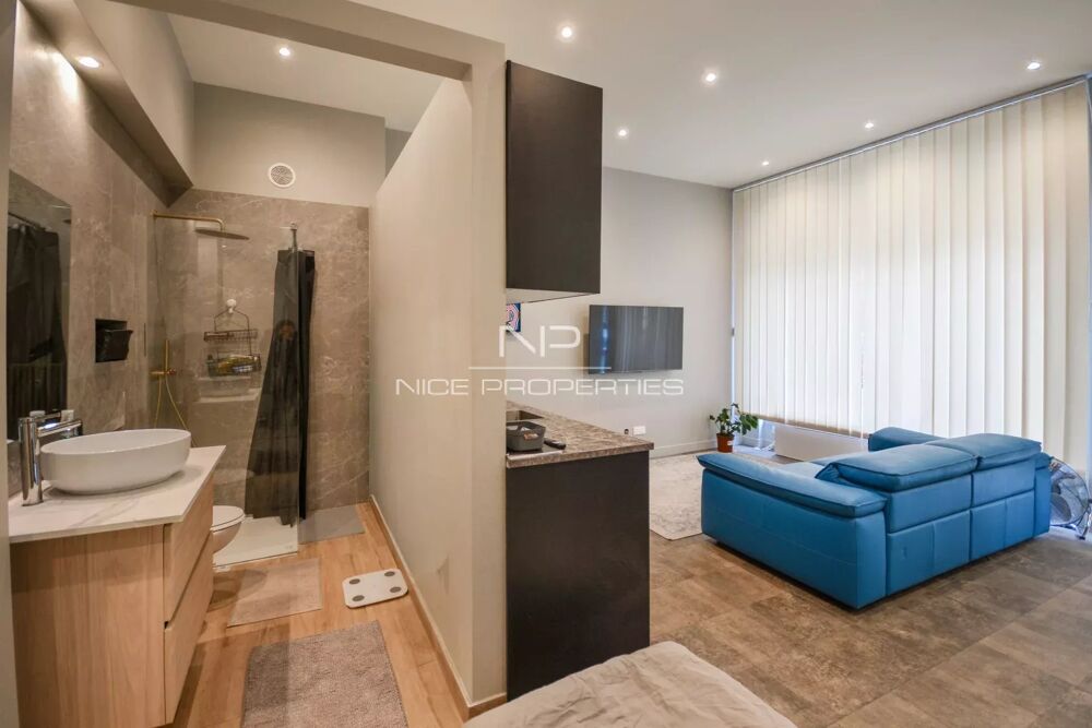 Studio/Loft à deux pas du port de Nice