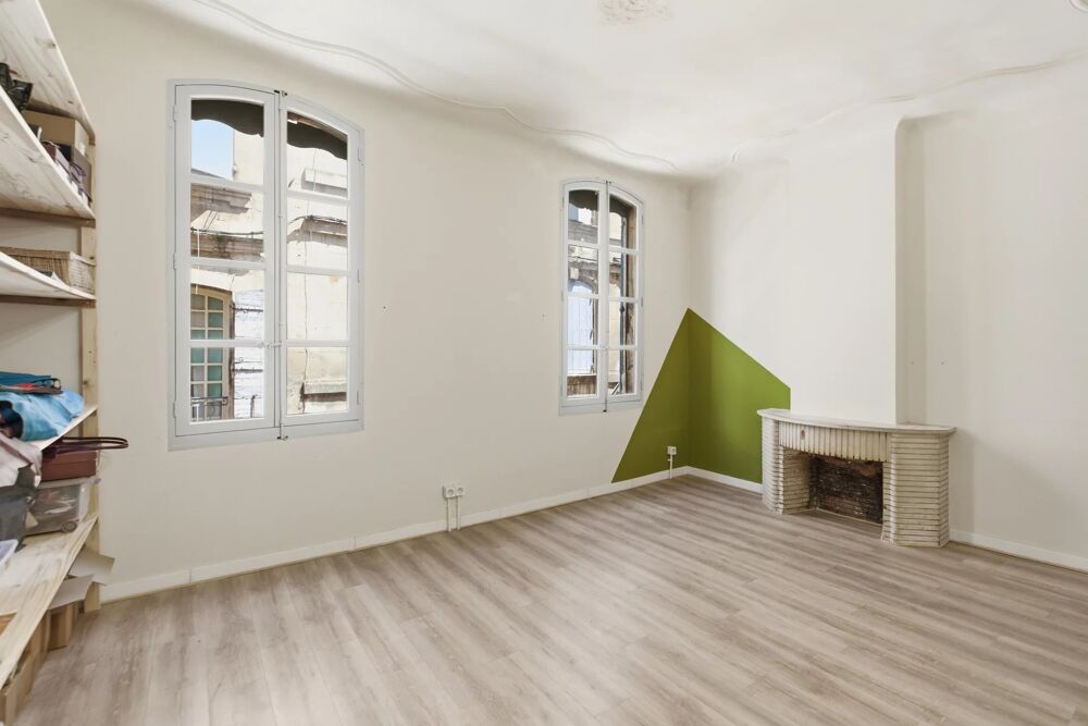 Studio rénové Centre ancien - Place du Forum
