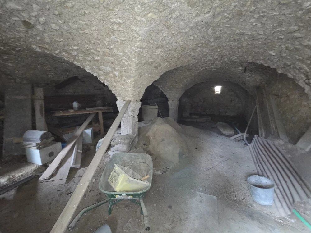 Maison avec grange et écurie + four à pain sur 1Ha53 terrain