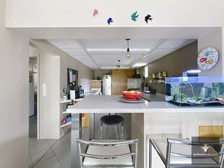  Maison � vendre 10 pi�ces 303 m�