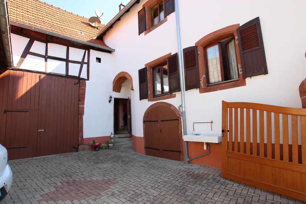 En exclusivité -Location Appartement T3 au RDC d'une belle maiso