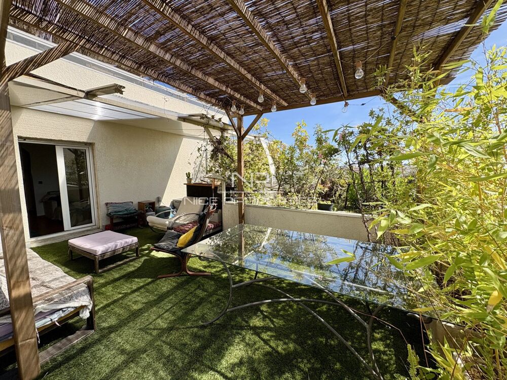 APPARTEMENT 4 PIÈCES, PISCINE, GRANDE TERRASSE