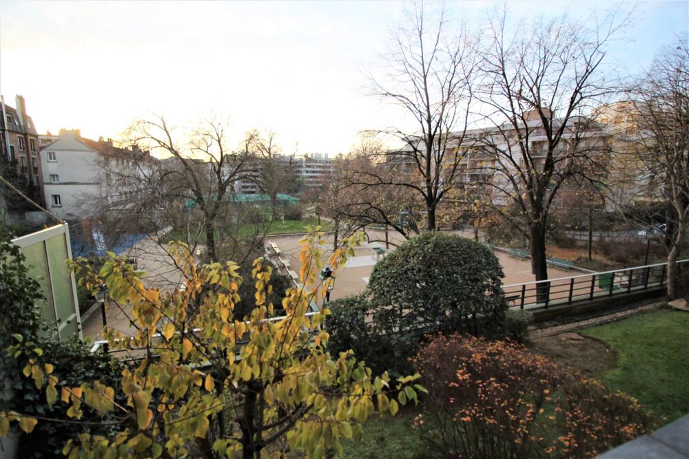 Vente Appartement Studio balcon sans vis à vis Paris 20