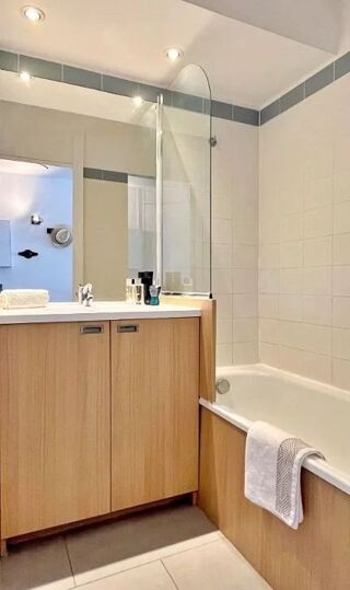  Appartement à louer 2 pièces 33 m²