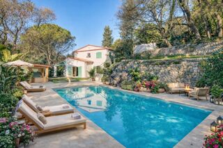  Villa � vendre 6 pi�ces 350 m�