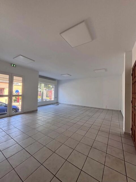 Local - 80 m&sup2; 2500 97410 Saint-pierre