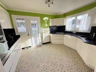  Maison  vendre 6 pices 136 m