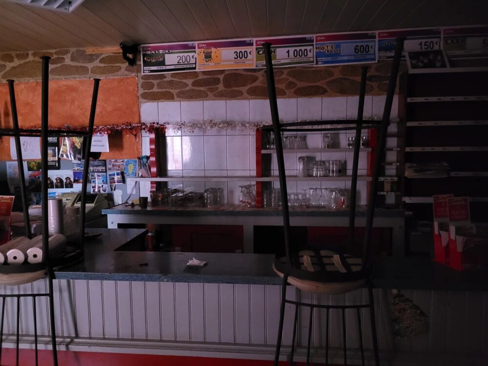 Maison de bourg avec local commercial et fort potentiel