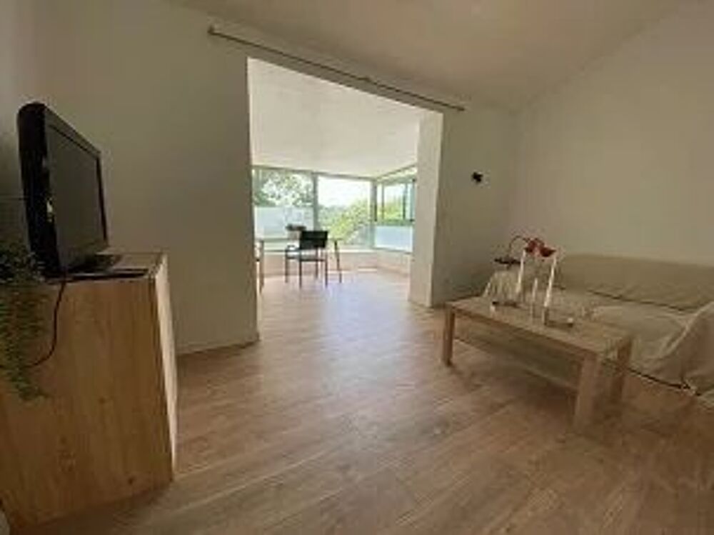 Deux pièces de 45 m² avec terrasse de 6m² et parking