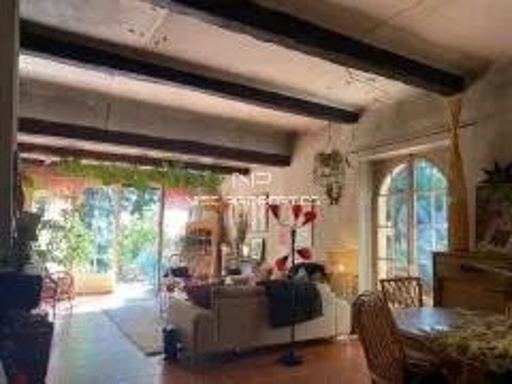 � vendre  Maison Antibes (06600)