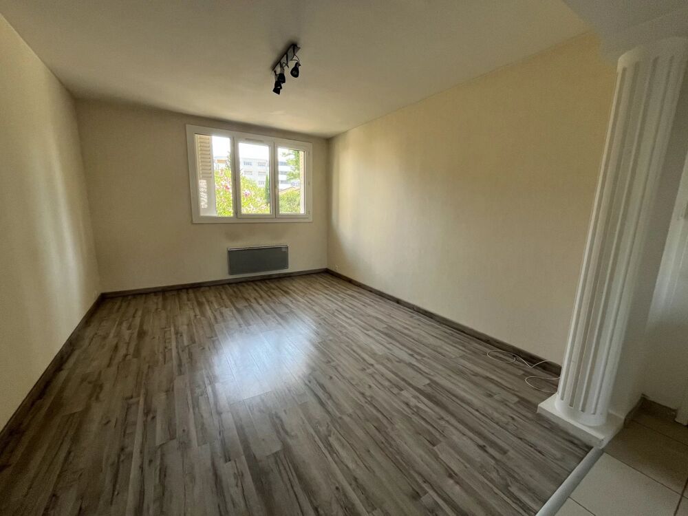 Location Appartement Appartement T3 - Chateauvert Valence
