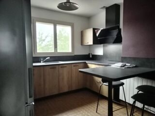  Appartement à louer 4 pièces 91 m²