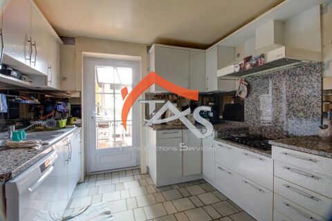  Maison  louer 5 pices 144 m Cellieu